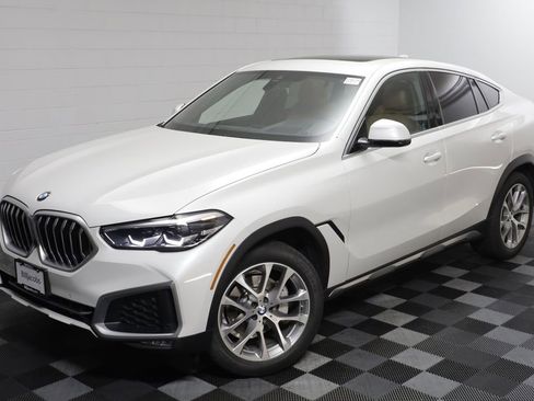 Used 2021 BMW X6 xDrive40i w/ Premium Package 2 AWD/4WD image 2