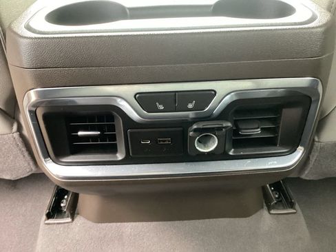 Used 2022 Chevrolet Silverado 2500 LTZ AWD/4WD image 53