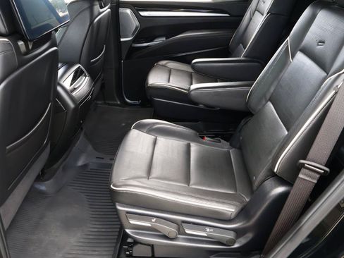 Certified 2025 Cadillac Escalade Sport w/ Touring Package AWD/4WD image 28