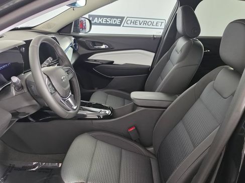 New 2026 Chevrolet Trax LT w/ Driver Confidence Package FWD image 13