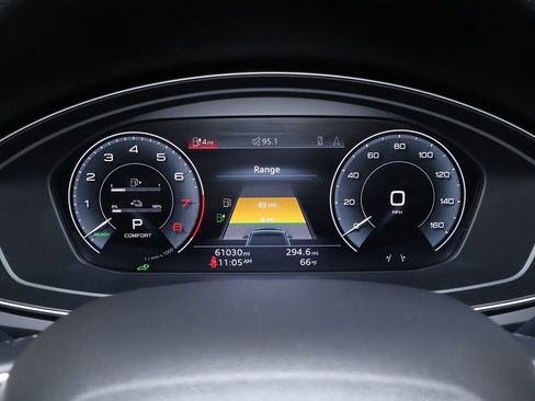 Used 2021 Audi Q5 e Prestige w/ Prestige Package image 22