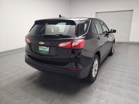 Used 2019 Chevrolet Equinox LS FWD image 7