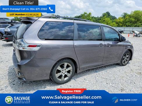 Used 2011 Toyota Sienna SE w/ Preferred Pkg FWD image 4