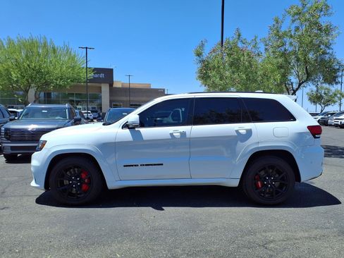 Used 2021 Jeep Grand Cherokee SRT w/ Trailer Tow Group IV AWD/4WD image 3