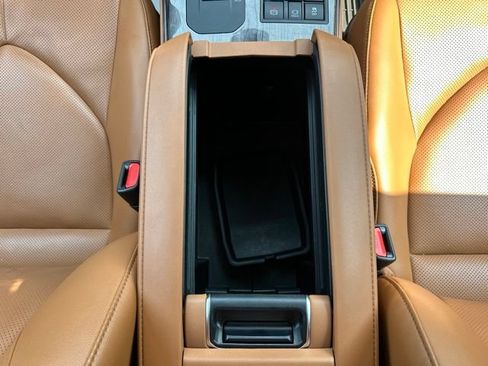 Certified 2025 Toyota Highlander Platinum AWD/4WD image 70