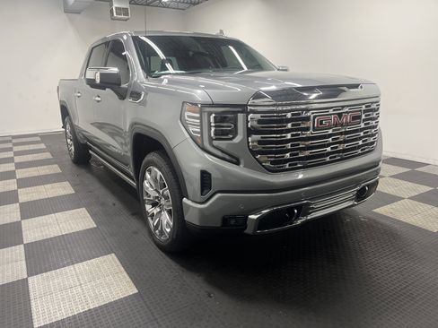 Used 2025 GMC Sierra 1500 Denali w/ Denali Reserve Package image 6