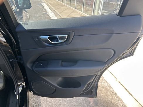 Certified 2025 Volvo XC60 B5 Plus image 10
