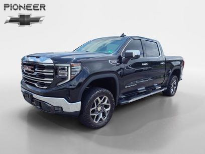 Used 2022 GMC Sierra 1500 SLT w/ SLT Premium Plus Package