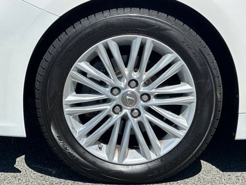 Used 2015 Lexus ES 350 w/ Premium Package FWD image 25