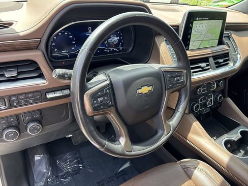 Used 2022 Chevrolet Tahoe High Country AWD/4WD image 11