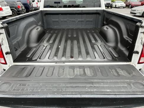 Used 2017 RAM 1500 Express AWD/4WD image 21