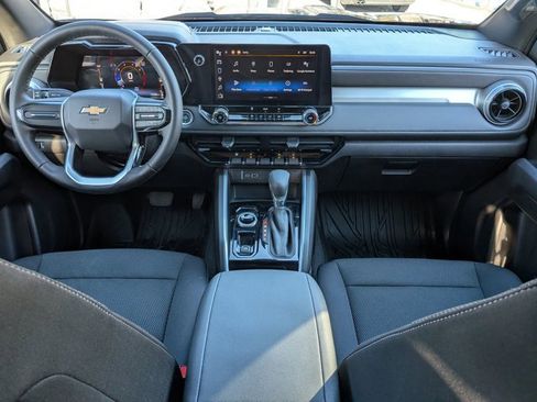 Used 2023 Chevrolet Colorado LT image 18