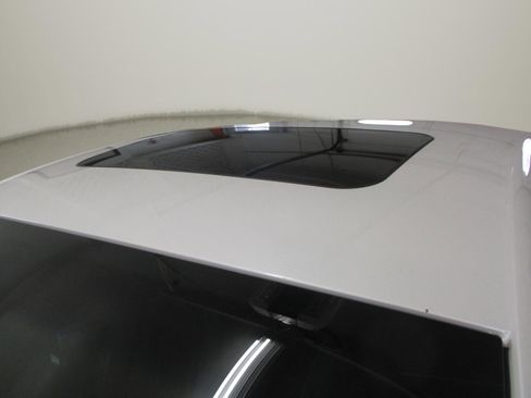 Used 2017 Lincoln MKZ Reserve w/ Climate Package image 34