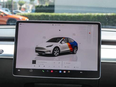 Used 2023 Tesla Model Y Long Range image 16