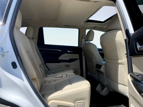 Used 2016 Toyota Highlander Limited AWD/4WD image 33