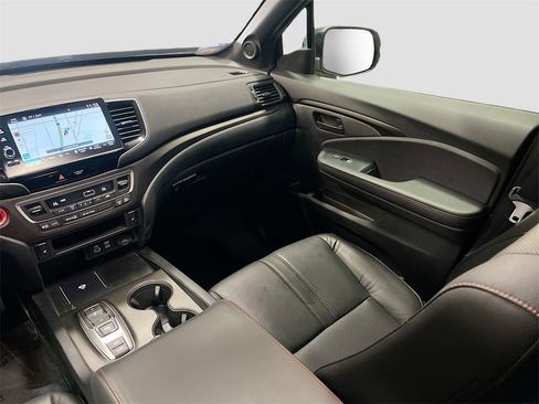 Used 2025 Honda Ridgeline TrailSport image 24