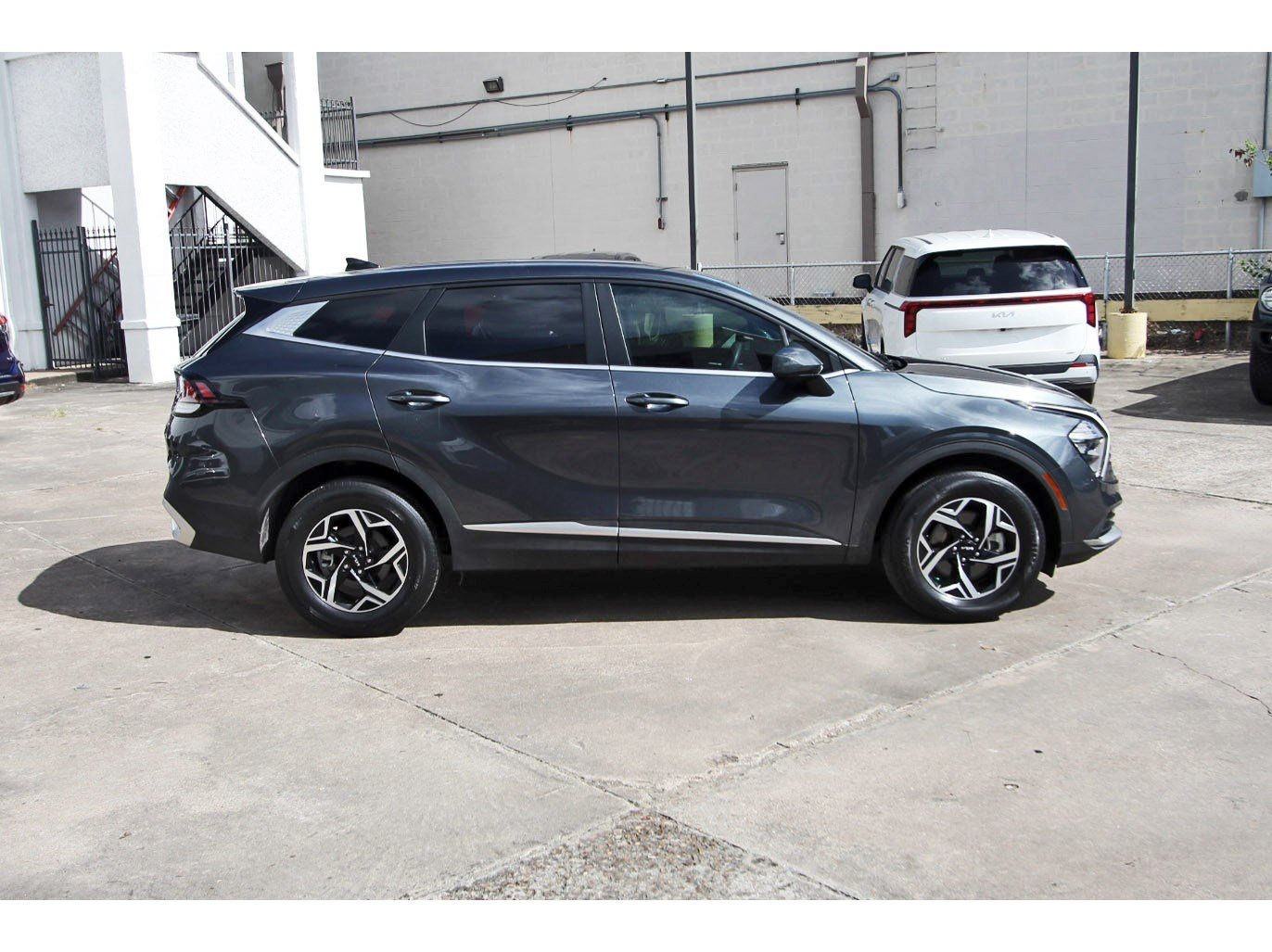 Certified 2023 Kia Sportage LX AWD/4WD image 8