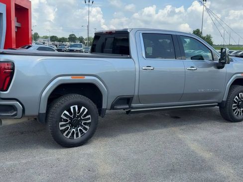 Used 2025 GMC Sierra 2500 Denali Ultimate AWD/4WD image 7