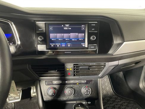 Certified 2024 Volkswagen Jetta Sport FWD image 15