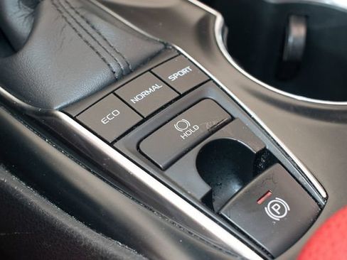 Used 2019 Toyota Camry XSE FWD image 33