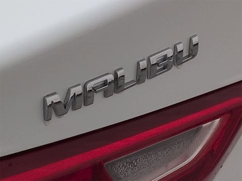 Used 2023 Chevrolet Malibu LT image 13