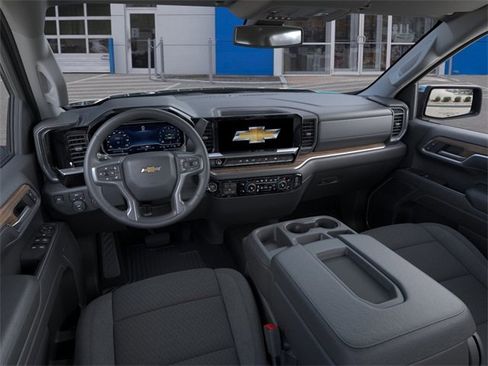 New 2025 Chevrolet Silverado 1500 LT image 15