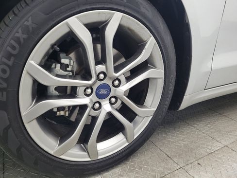 Used 2019 Ford Fusion SEL image 31