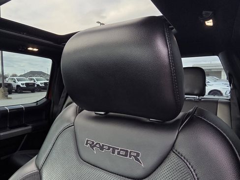 Used 2019 Ford F150 Raptor w/ Equipment Group 802A Luxury image 20