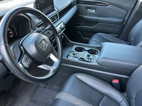 Certified 2025 Honda Pilot EX-L image 10