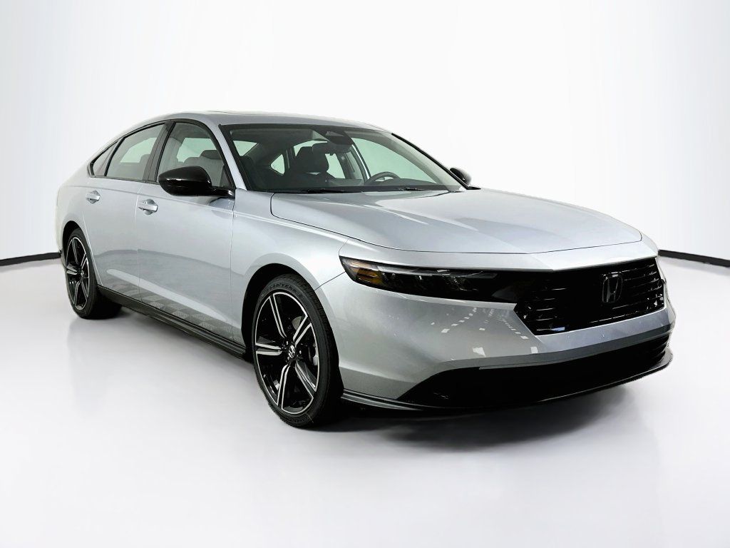 Used 2026 Honda Accord SE image 2