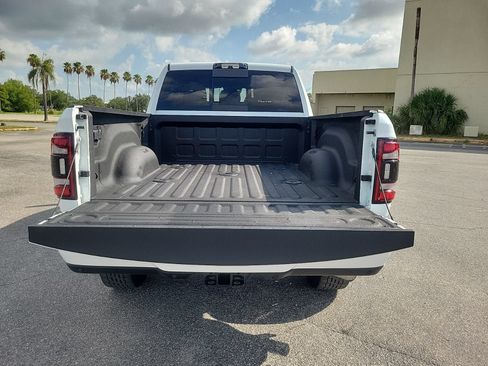 Used 2024 RAM 2500 Limited AWD/4WD image 7