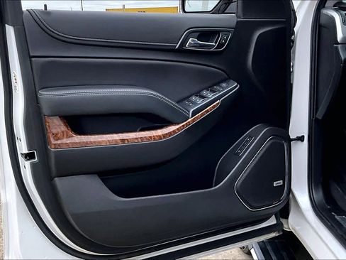 Used 2020 Chevrolet Tahoe Premier w/ Premier Plus Edition image 41