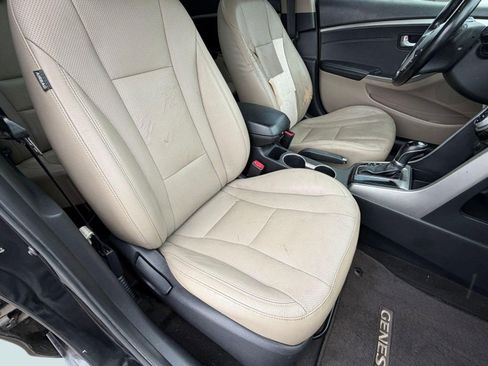 Used 2013 Hyundai Elantra GT w/ Tech Pkg FWD image 19