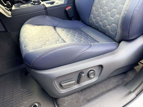 New 2026 Toyota 4Runner 4WD image 17