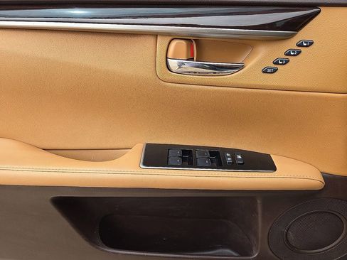 Used 2018 Lexus ES 350 w/ Navigation System Package FWD image 20