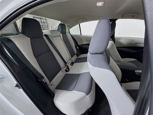 Certified 2025 Toyota Corolla LE image 27