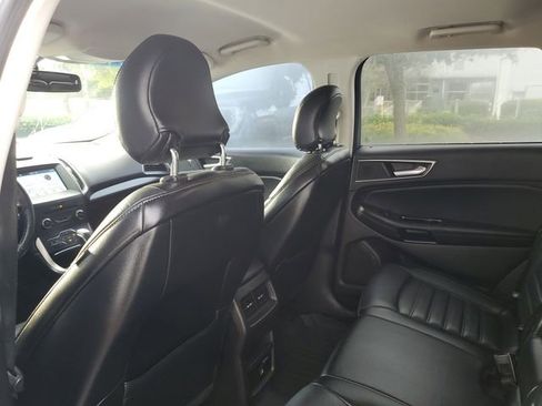 Used 2017 Ford Edge SEL w/ Equipment Group 201A image 9