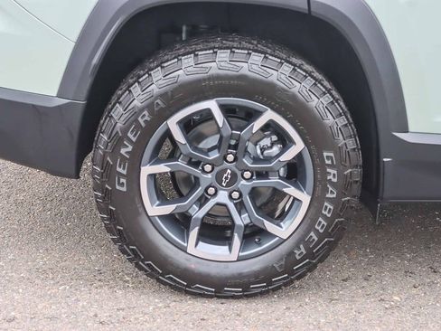 New 2026 Chevrolet Equinox ACTIV w/ Convenience Package III image 10