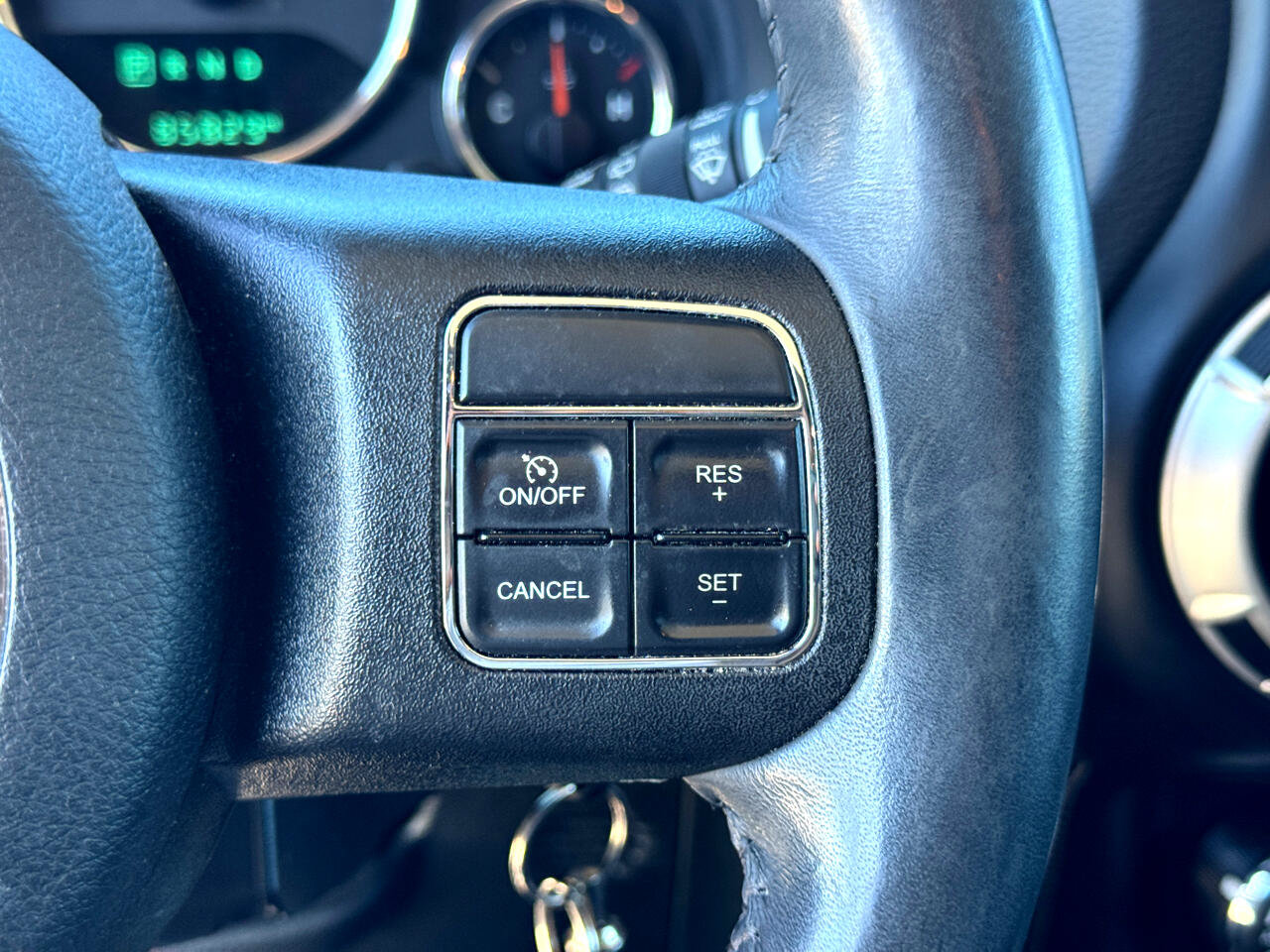 Used 2018 Jeep Wrangler Unlimited Rubicon w/ Connectivity Group AWD/4WD image 27
