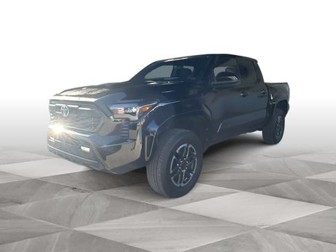 Used 2025 Toyota Tacoma TRD Sport RWD image 4