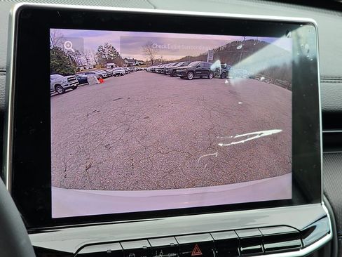 New 2026 Jeep Compass Latitude AWD/4WD image 9