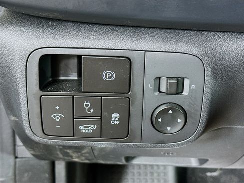Used 2024 Hyundai Ioniq 6 SE RWD image 17