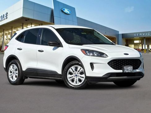 Certified 2022 Ford Escape S FWD image 2