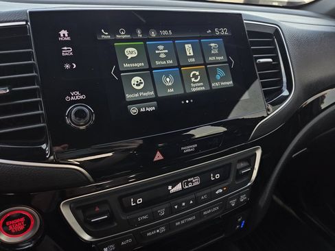 Used 2023 Honda Passport Elite image 11
