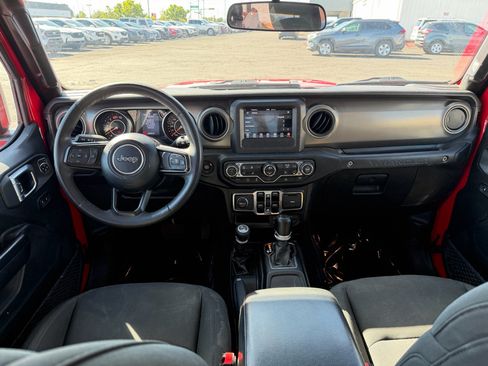Used 2023 Jeep Wrangler Unlimited Sport AWD/4WD image 29