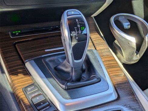 Used 2015 BMW Z4 sDrive28i image 16