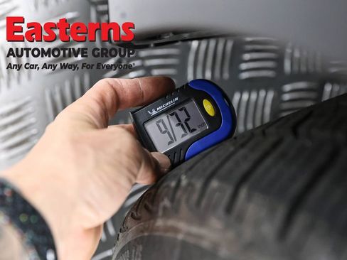 Used 2020 Tesla Model Y Long Range image 21