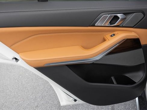 New 2026 BMW X5 xDrive50e w/ Climate Comfort Package image 16