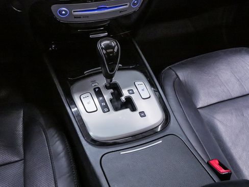 Used 2013 Hyundai Genesis 3.8 w/ Premium Pkg image 18