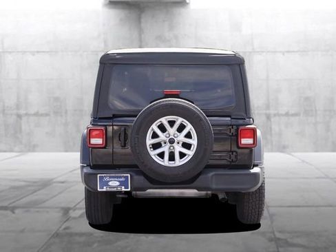 Used 2023 Jeep Wrangler Unlimited Sport AWD/4WD image 6